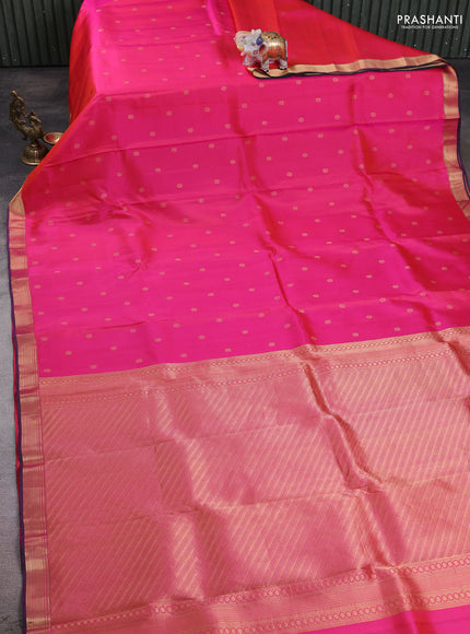 Dual Shade Of Pink - Bottle Green Pure Kanchipuram Silk Saree Embroidered Readymade Blouse