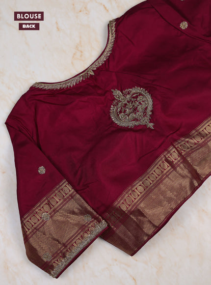 Dual Shade Of Blue - Maroon Pure Kanchipuram Silk Saree Embroidered Readymade Blouse