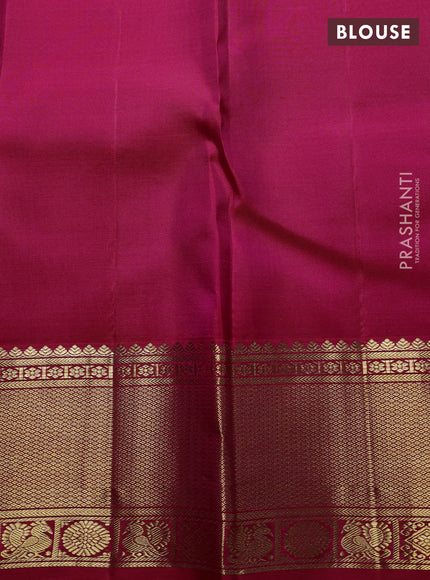 Pure kanchipuram Silk Saree pink with allover zari woven brocade weaves and rich zari woven border