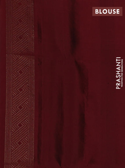 Ikat soft silk saree green and maroon with allover zari weaves & ikat design in borderless style