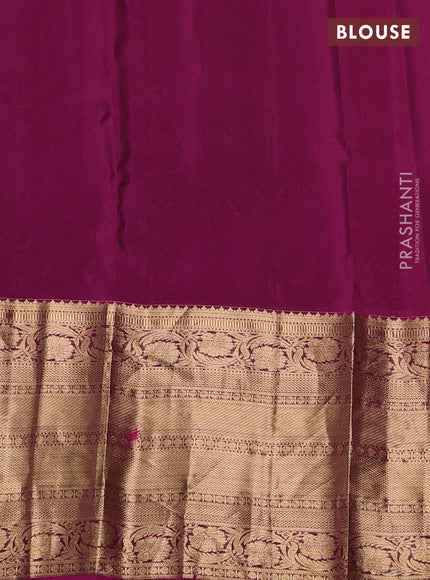 Kanchipuram silk saree dual tone green and dark magenta pink with zari woven buttas and long zari woven border