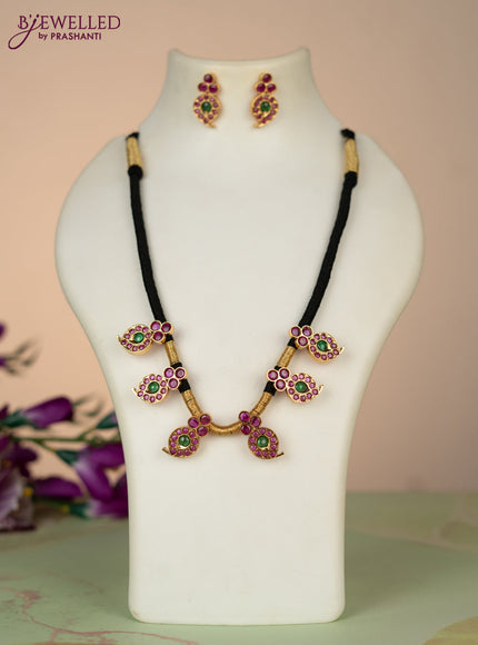 Black thread necklace manga pattern with kemp stones