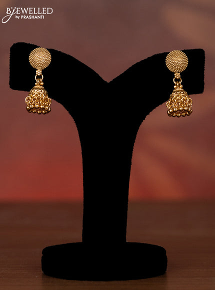 Antique necklace with simple design