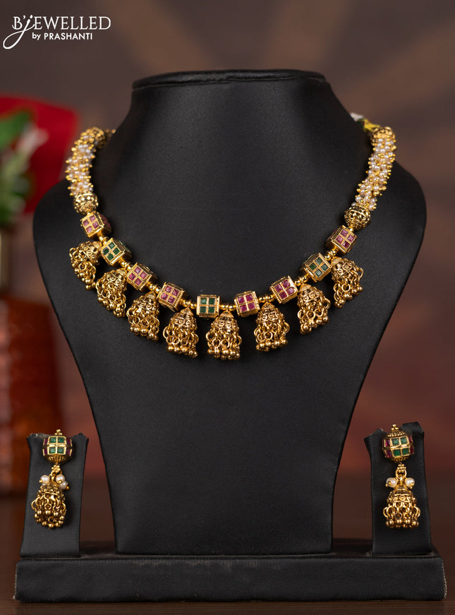 Antique necklace with kemp stones and golden beads hangings