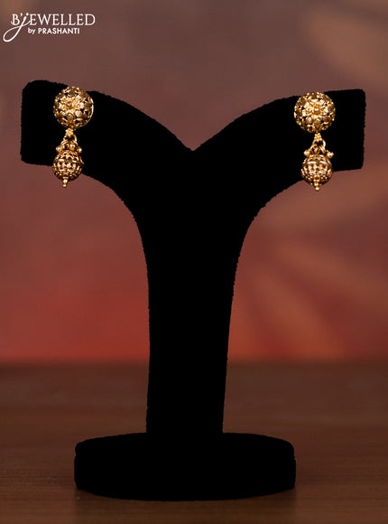 Antique necklace with simple design
