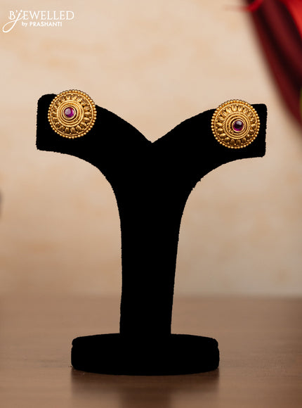Pearl necklace with simple design and ruby and cz stones