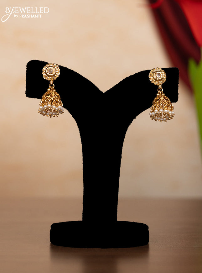 Pearl multilayer necklace with simple design and cz stones