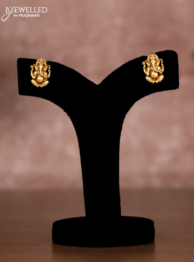 Antique chain with ganesha pendant