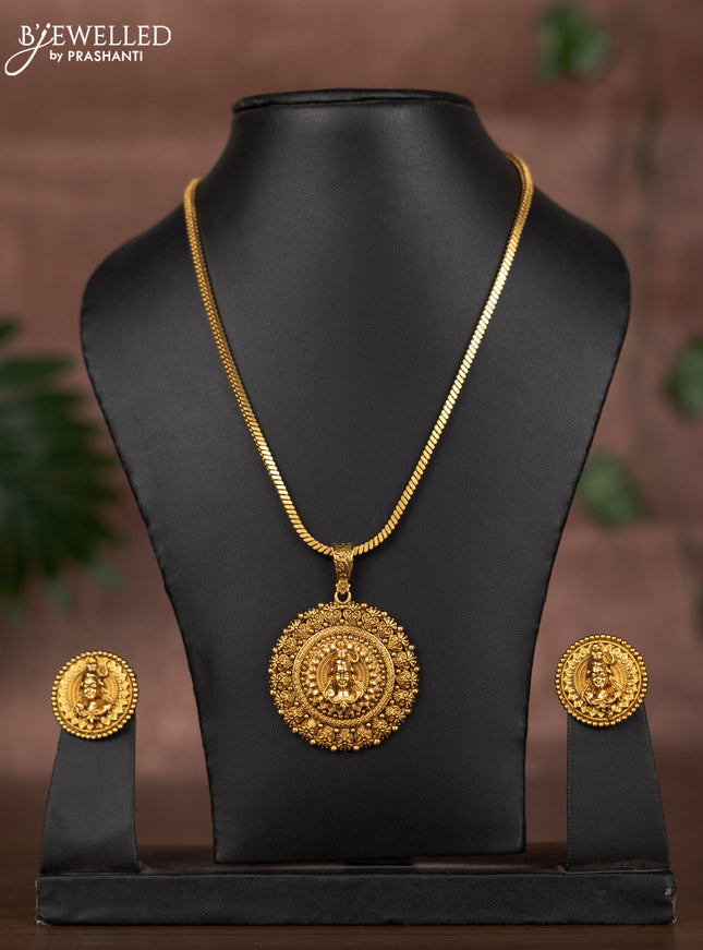 Antique chain with shivan pendant
