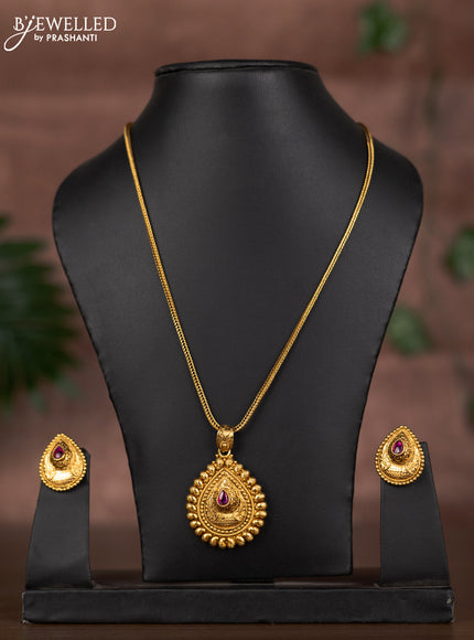 Antique chain with ruby stone