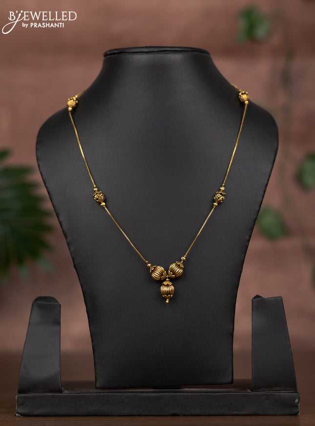Antique chain with simple design