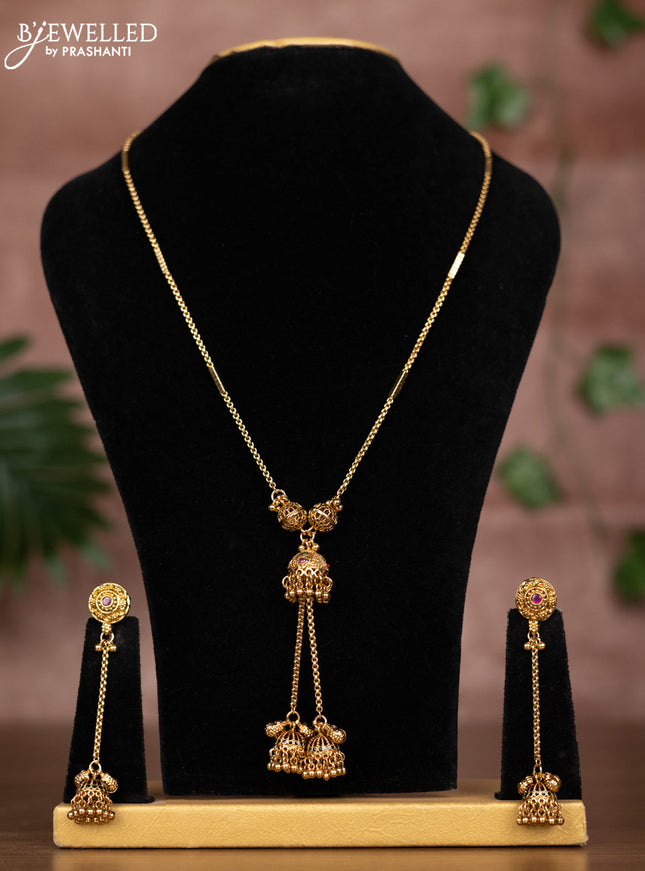 Antique chain with kemp stones and golden beads hangings