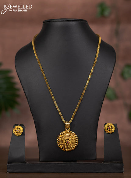 Antique chain with simple design and ruby stone