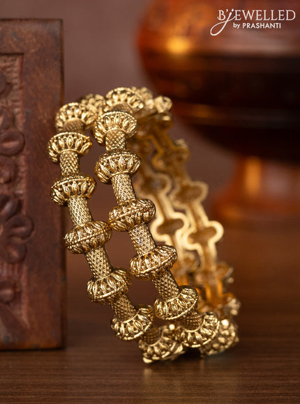 Antique screw type bangles with simple design