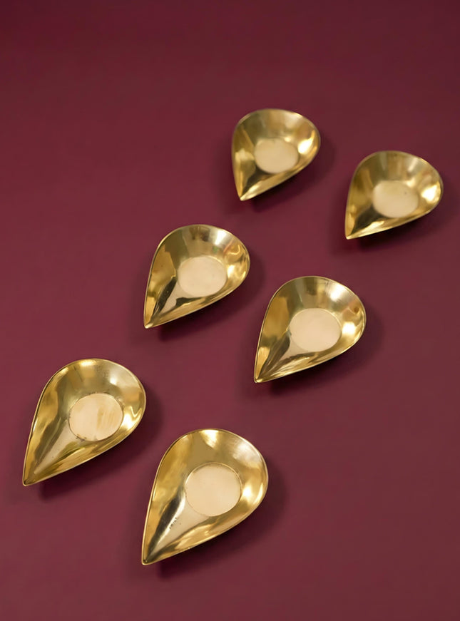 Brass Kuber Diya ( Set of 6 ) - WL2444
