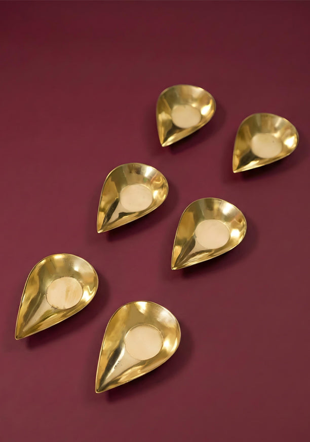 Brass Kuber Diya ( Set of 6 ) - WL2444