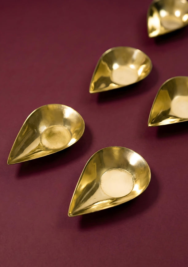 Brass Kuber Diya ( Set of 6 ) - WL2444