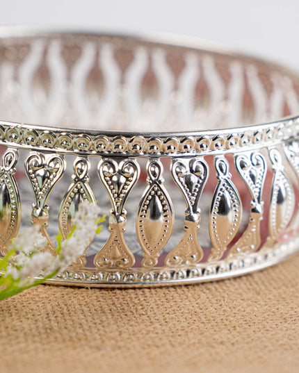 German Silver Tray with Madhubani Print - 6 inch - WL5118
