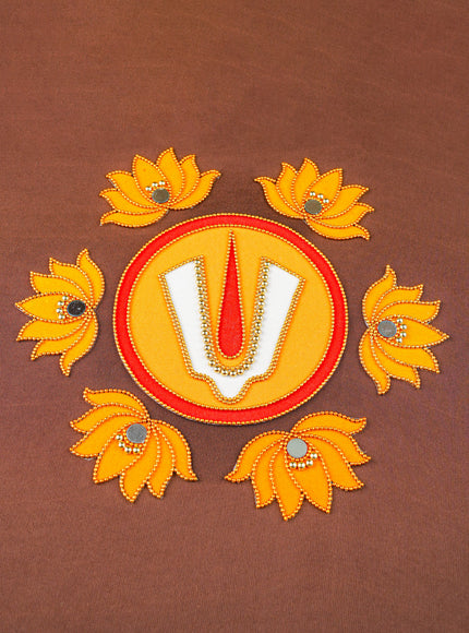 Rangoli - Namam with Set of 6 Lotus - WL5868