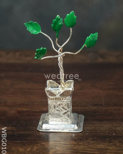 German Silver Tulasi Maadam with Green Leaves - WBG0100