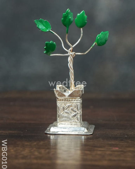 German Silver Tulasi Maadam with Green Leaves - WBG0100