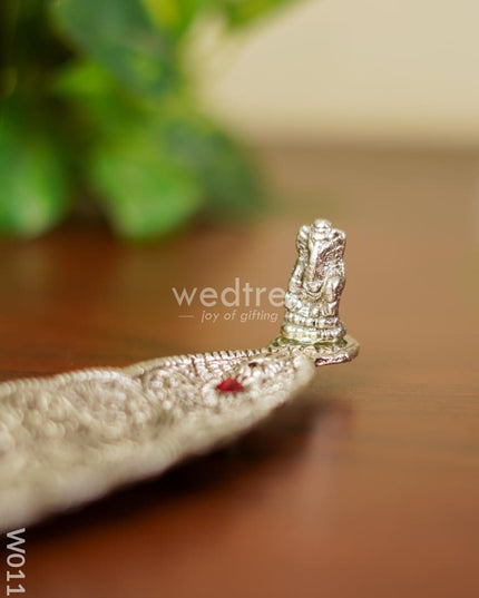 Leaf Agarbathi stand Oxidised Ganesh - W0115