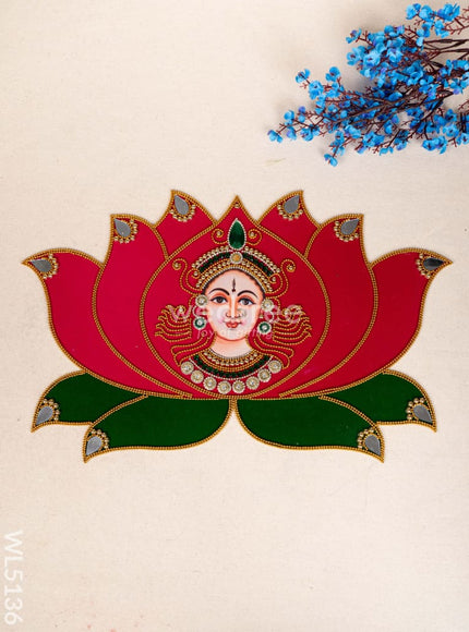 Rangoli - Lotus with Amman Face - WL5136