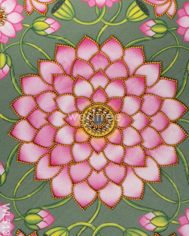 Rangoli with Set of 8 Lotus - WL5134
