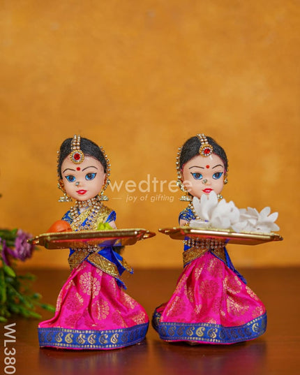 Small Welcome Dolls (Set of 2) - 7 inch - WL3802