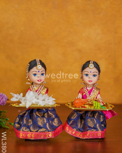 Small Welcome Dolls (Set of 2) - 7 inch - WL3802