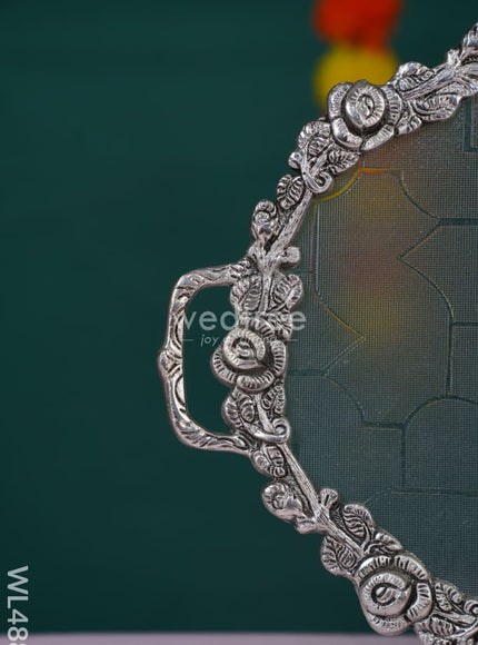 White Metal Oval Tray - 14 inch - WL4886