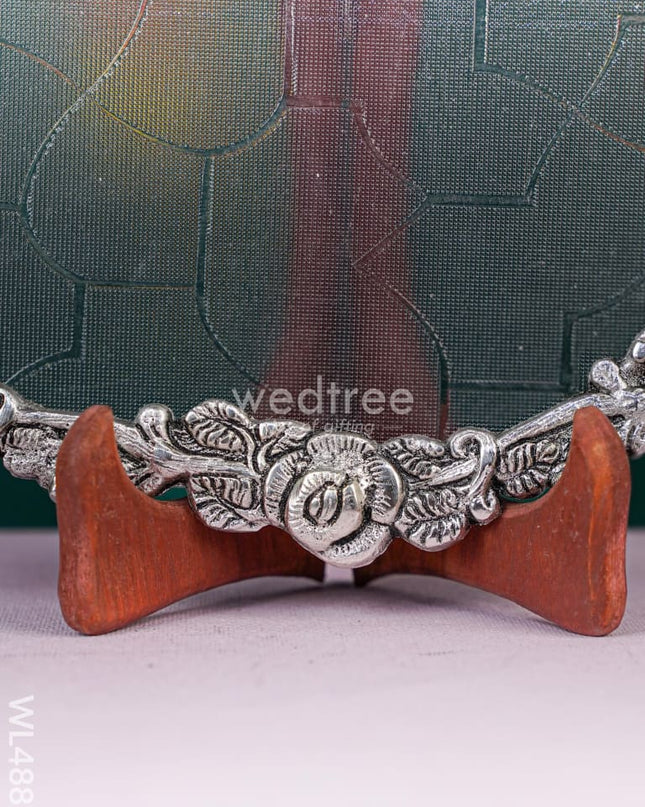 White Metal Oval Tray - 14 inch - WL4886