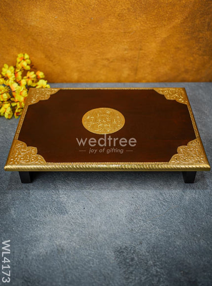 Wooden Manai with Brass Finish (20 x 15) - WL4173